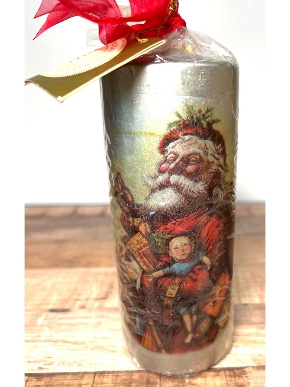 Rosalind Walshe Santa Claus Christmas Candle Decor